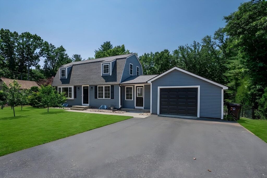 Property Photo: 27 Sherwood Ave MA 01085