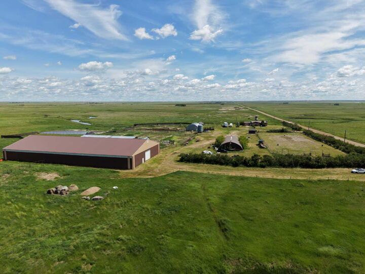 Property Photo: 14446 Township Road 302 AB T0J 1P0