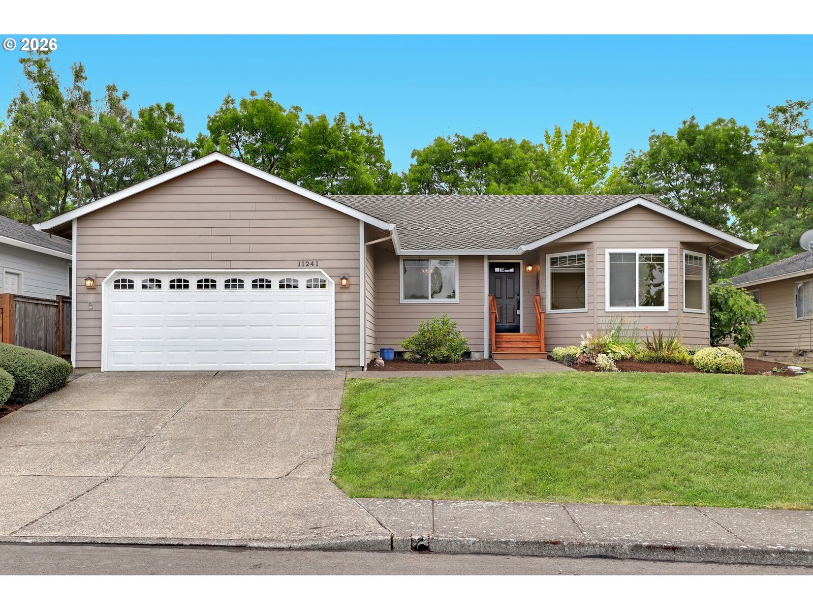 Property Photo:  11241 SW Summer Lake Dr  OR 97223 