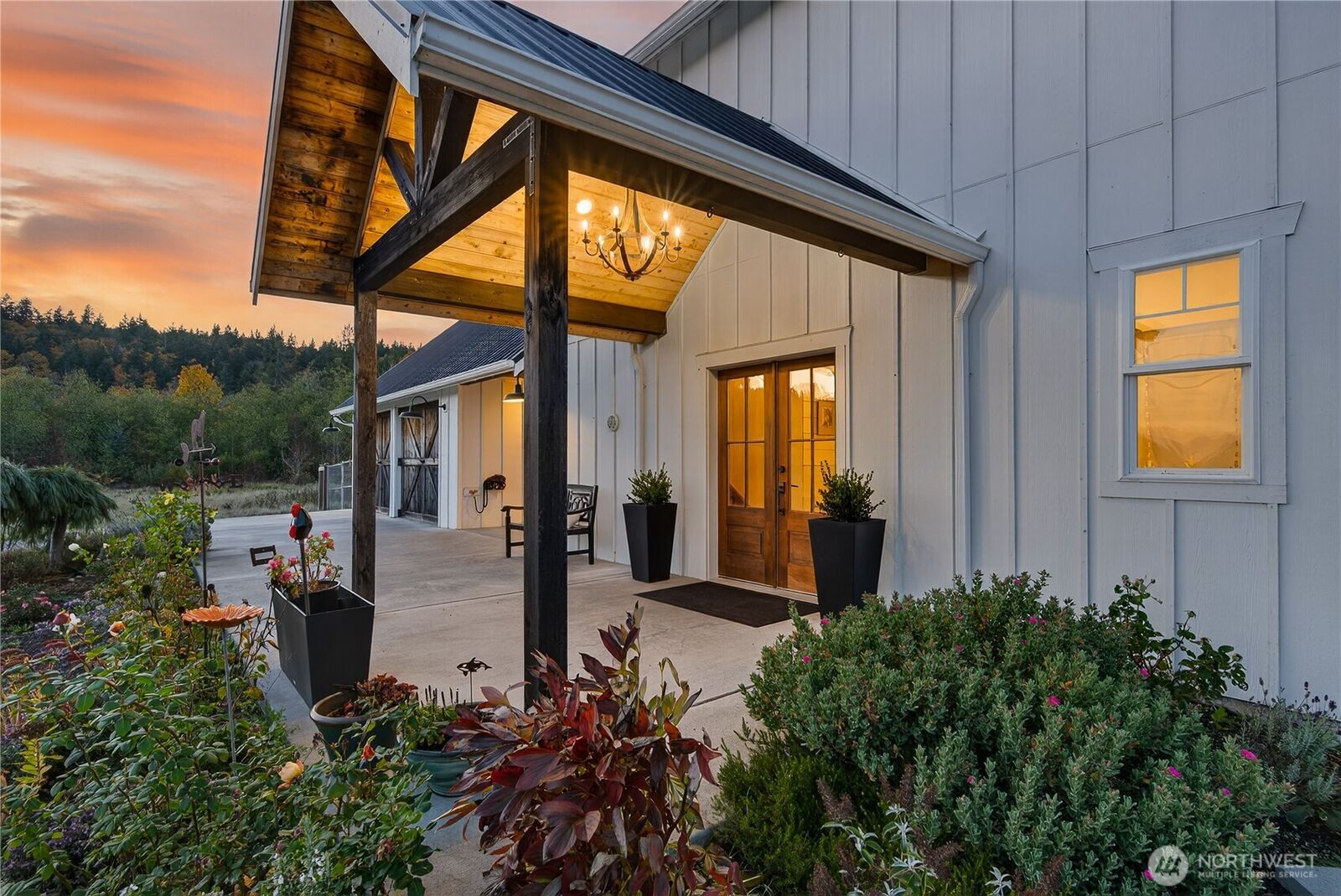 Property Photo: 157 Russell Road WA 98282