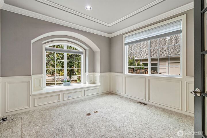 Property Photo:  14225 SE 87th Place  WA 98059 