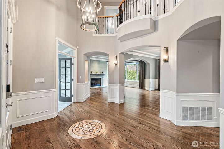 Property Photo: 14225 SE 87th Place WA 98059