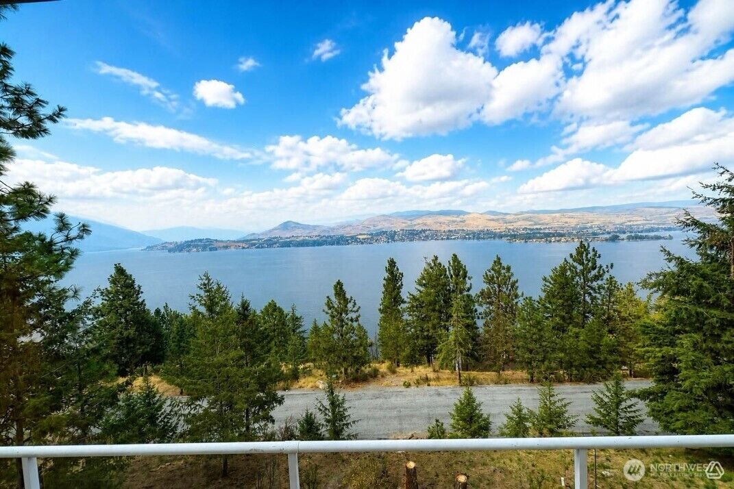 Property Photo:  7371  Ridgeview Drive  WA 98816 