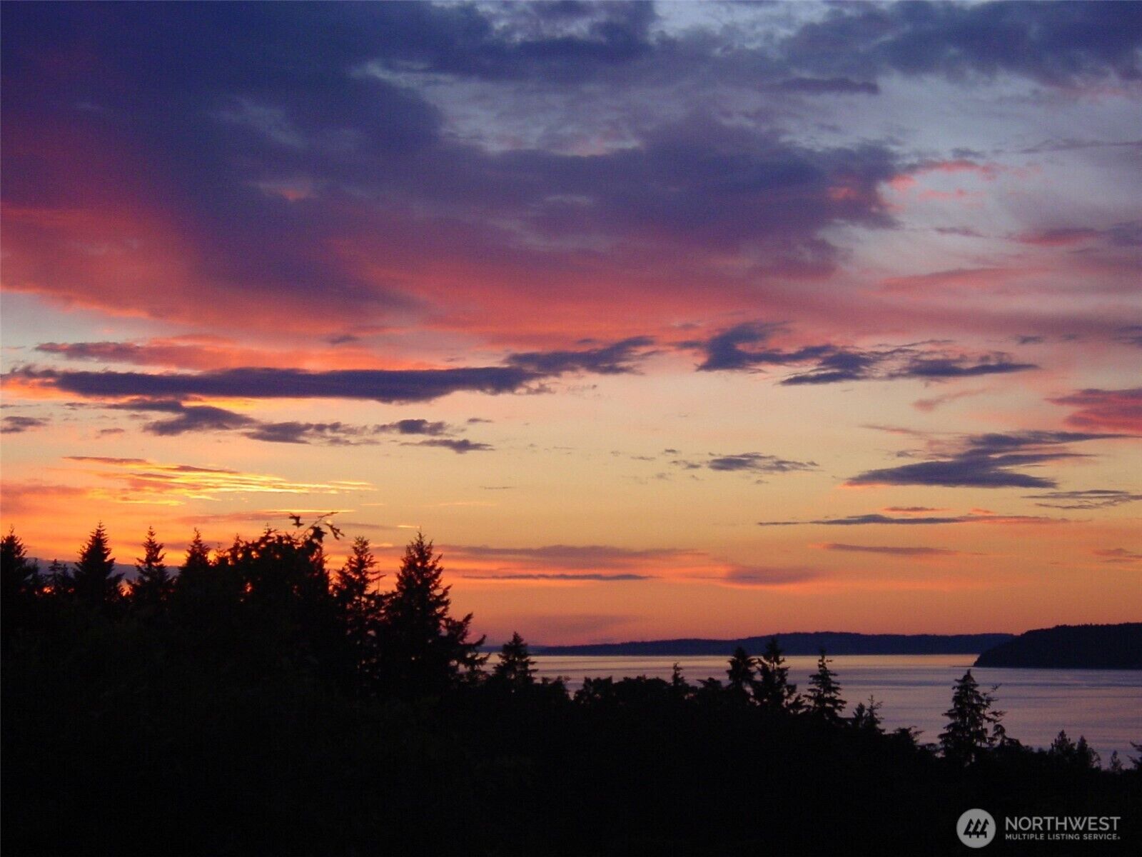 Property Photo: 7407 180th Street SW WA 98026