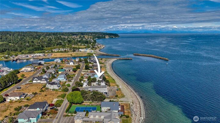 Property Photo: 1617 Edwards Drive WA 98281