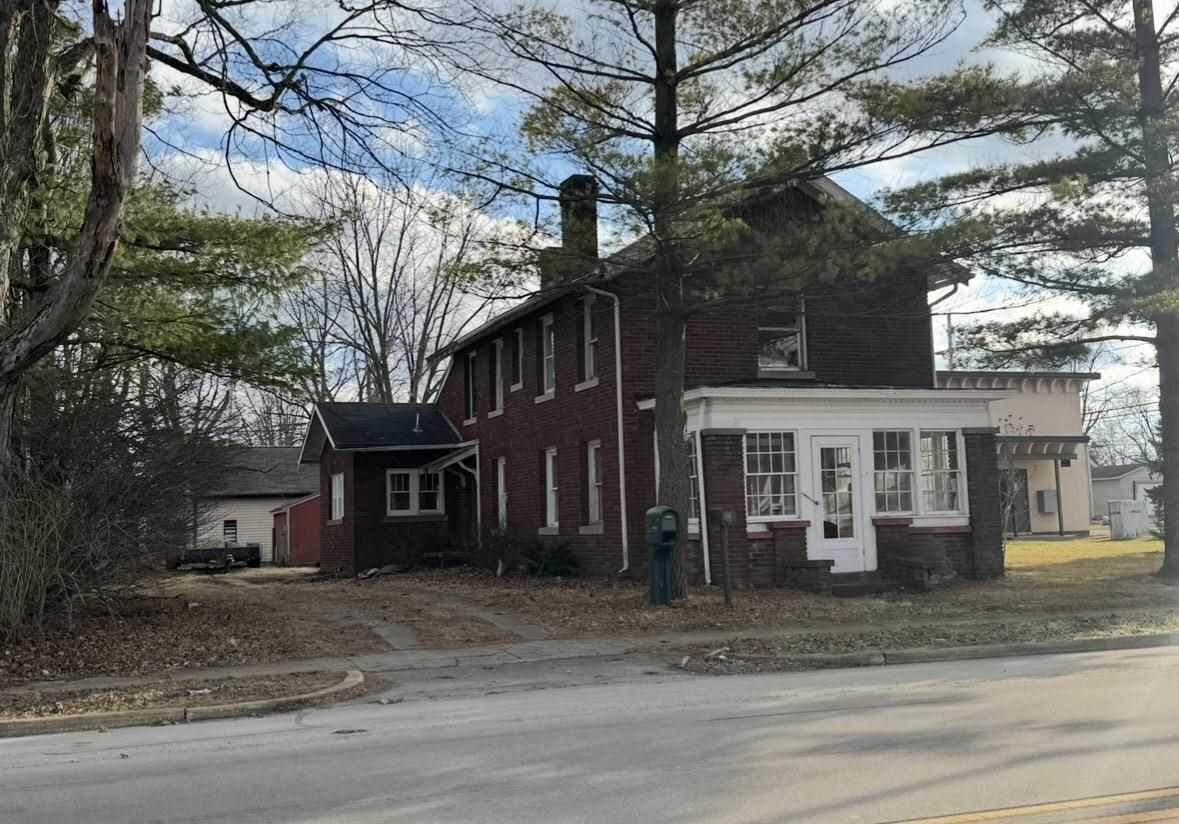 Property Photo:  205 W Main Street  IN 47330 