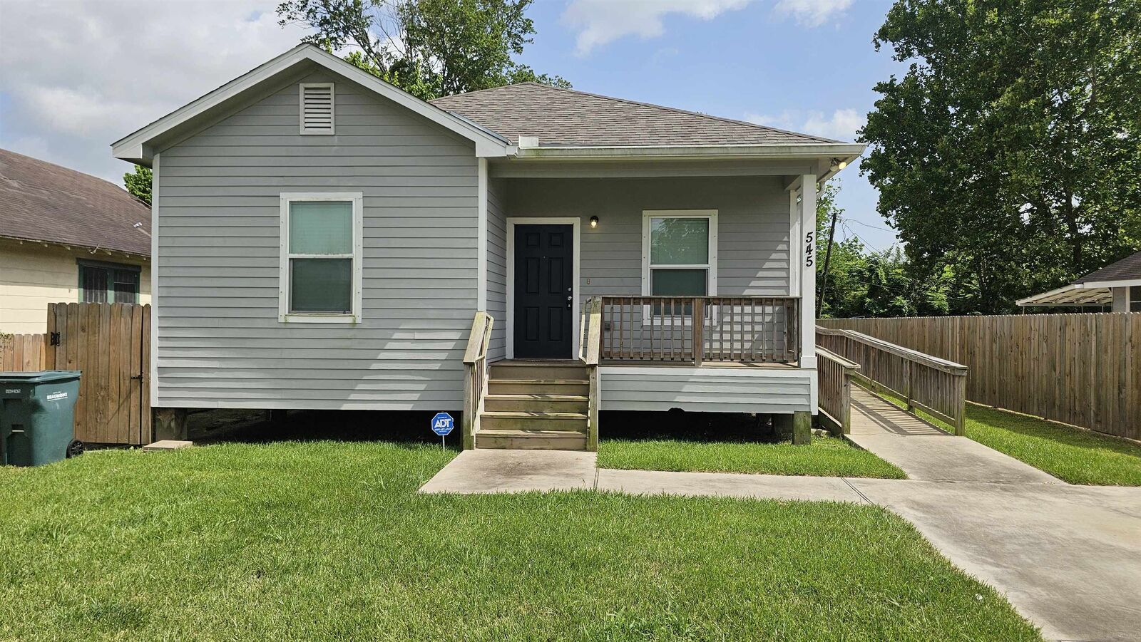 Property Photo: 545 Euclid Street TX 77705