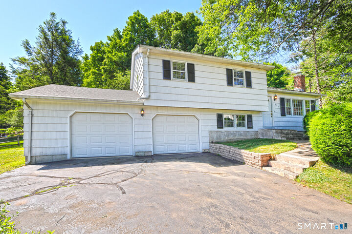 Property Photo:  850 Choate Avenue  CT 06518 