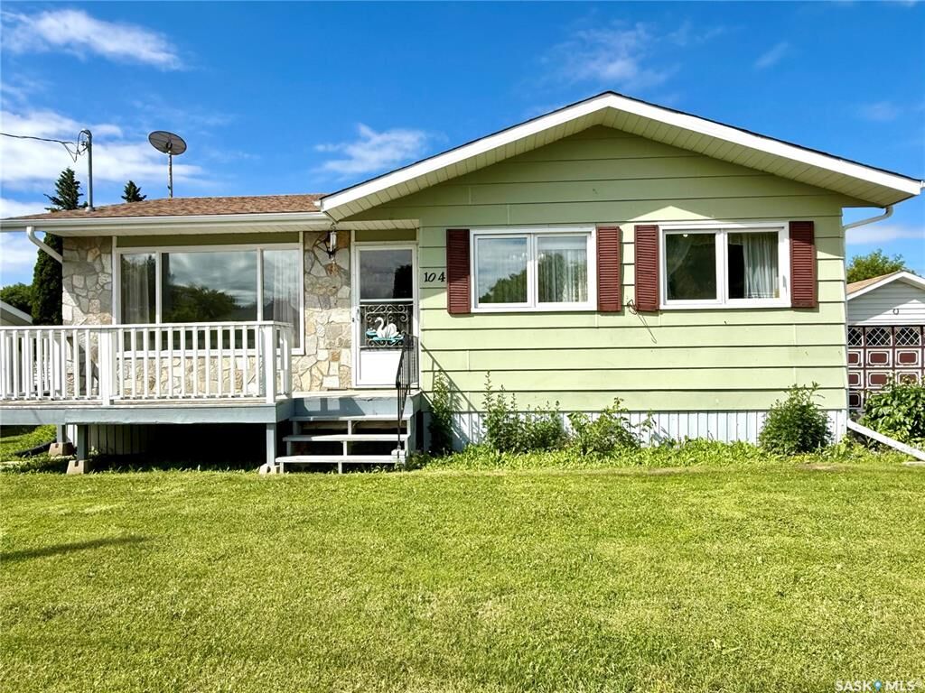 Property Photo:  104 Montreal Avenue  SK S0A 3R0 