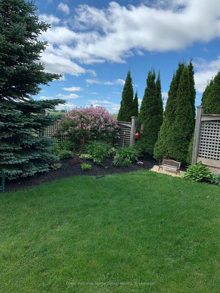 Property Photo: 550 Maple Avenue N ON N4W 3G5
