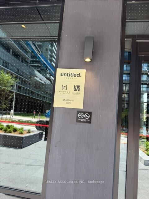 Property Photo:  110 Broadway Avenue S 321  ON M4P 1V7 