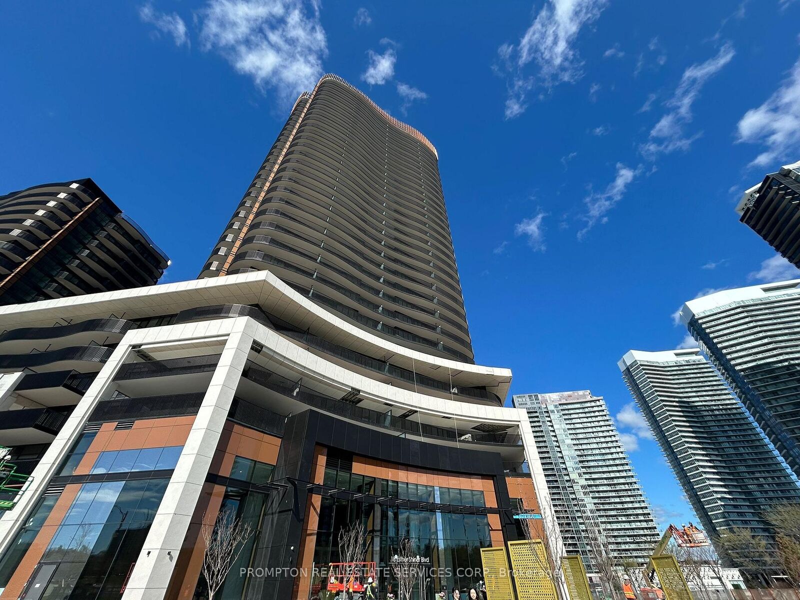 Property Photo:  18 Esther Shiner Boulevard 2301  ON M2K 0J7 