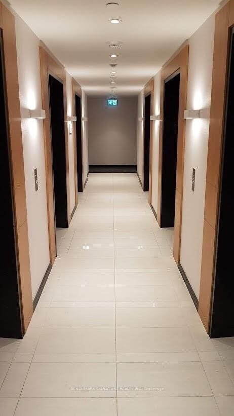 Photo de la propriété:  11 Wellesley Street W 2512  ON M4Y 0G4 
