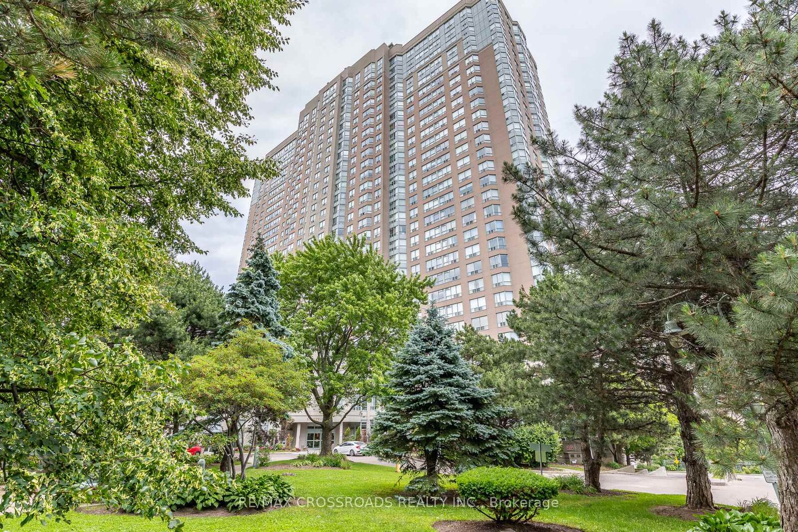 Property Photo:  88 Corporate Drive 1404  ON M1H 3G6 