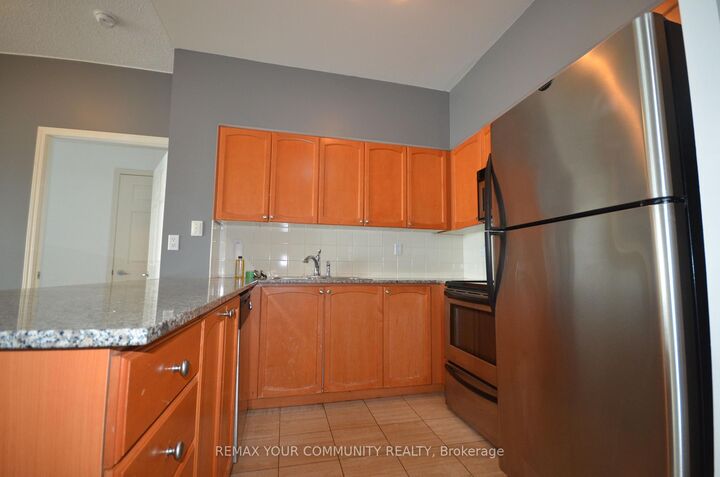 Property Photo:  228 Queens Quay W 1707  ON M5J 1B5 