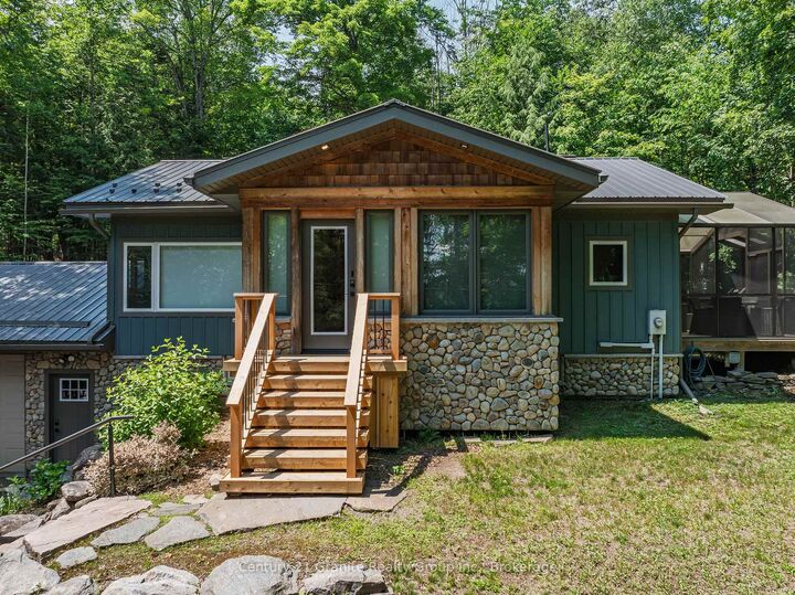 Property Photo: 1283 Wonderland Road ON K0M 1S0