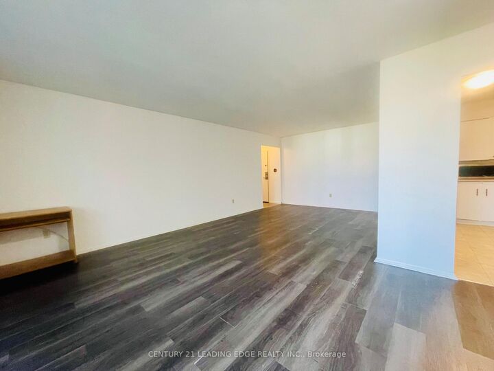 Property Photo:  5 Massey Square 2411  ON M4C 5L6 