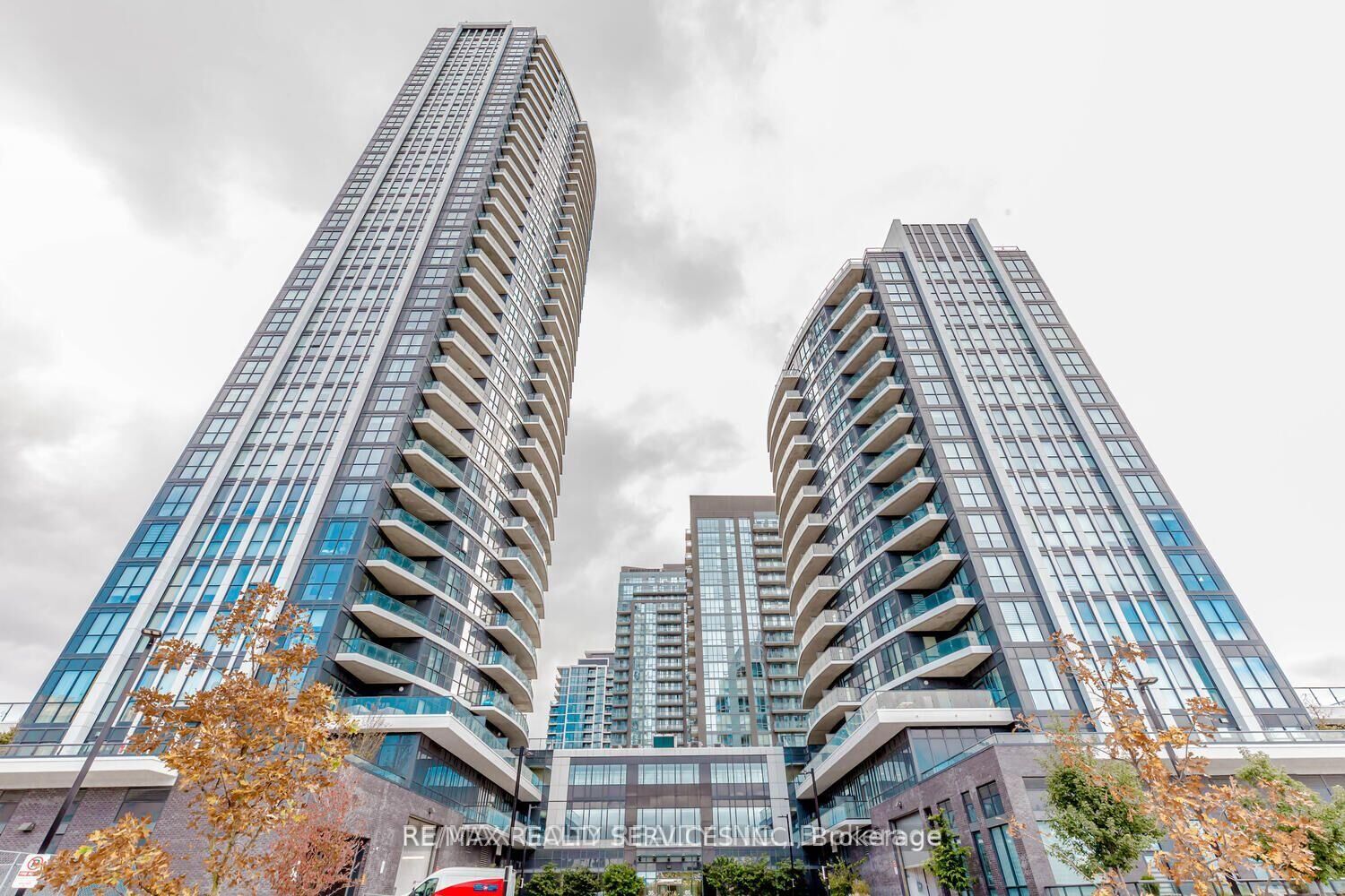 Photo de la propriété:  35 Watergarden Drive 2517  ON L5R 0G8 