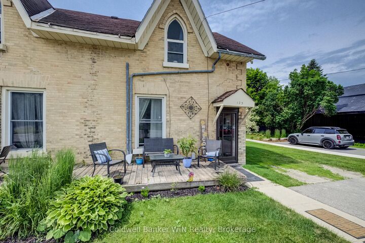 Property Photo:  129 Elgin Street S  ON N0G 2L1 