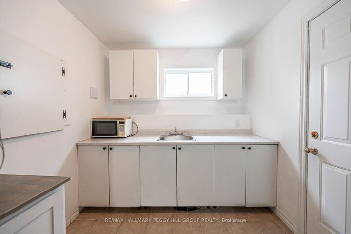 Photo de la propriété:  32 54th Street S Lower  ON L9Z 1W9 