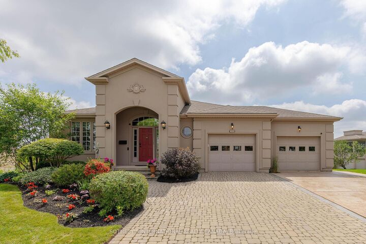 Property Photo: 208 Muirfield Trail ON L3B 6G7