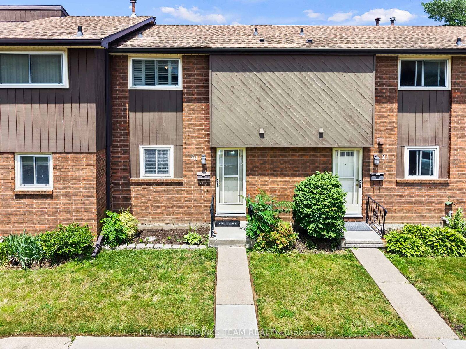Property Photo: 64 Forster Street 20 ON L2N 6T5