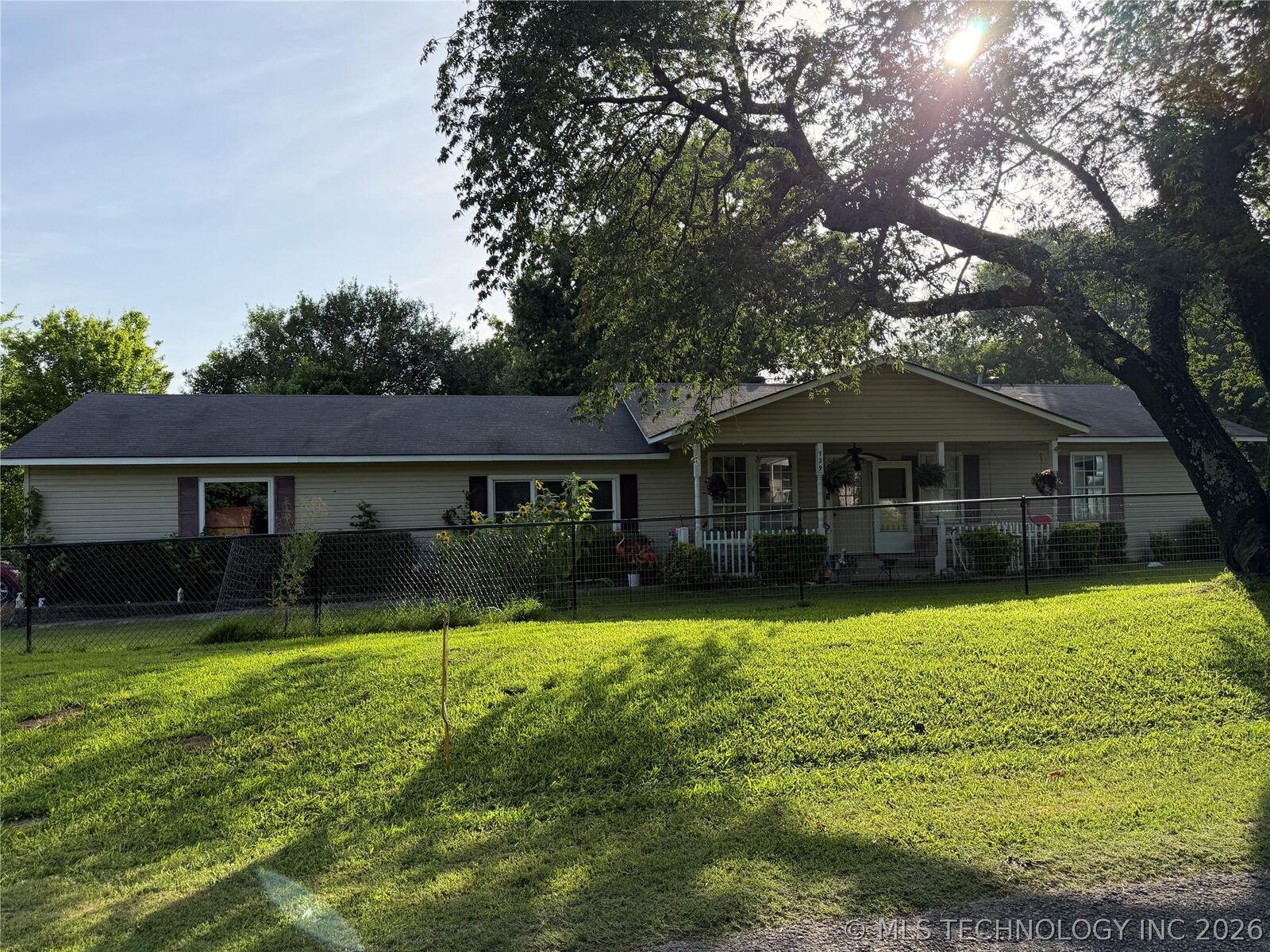 Property Photo: 729 Cavalry Street OK 74434