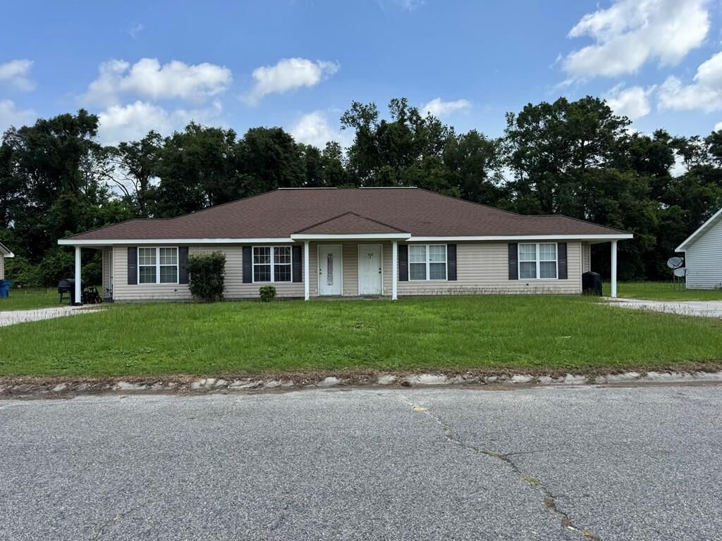 Property Photo:  * 25 Apartment Doors In Waycross &Amp Blackshear 25  GA 31503 