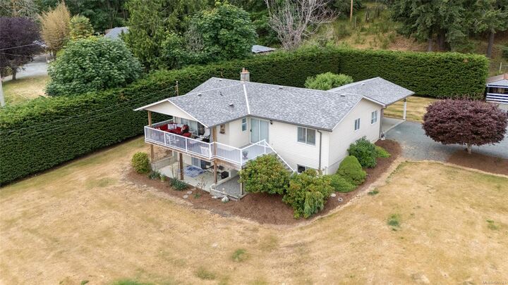 Property Photo: 8148 Shasta Rd BC V0R 1R0