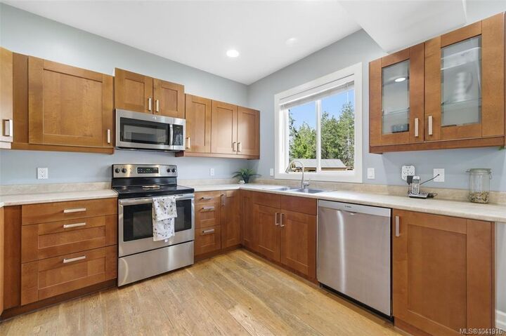 Property Photo: 4425 Telegraph Rd BC V0R 1N2