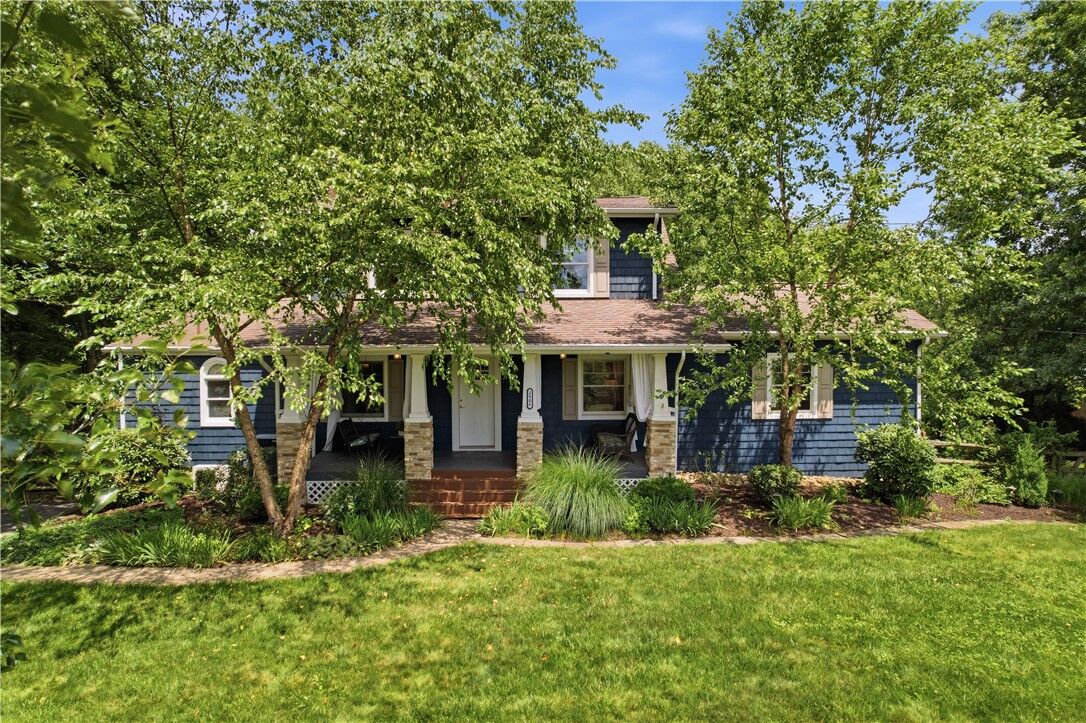Property Photo: 2906 E Elfinwild Rd PA 15101