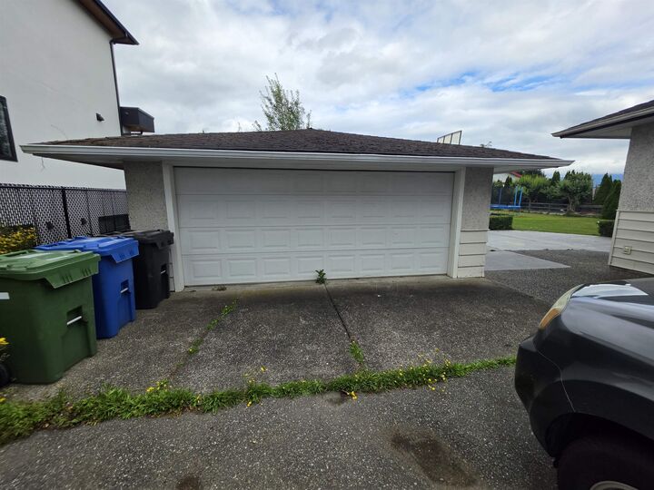 Property Photo: 672 Columbia Street BC V2T 5X6