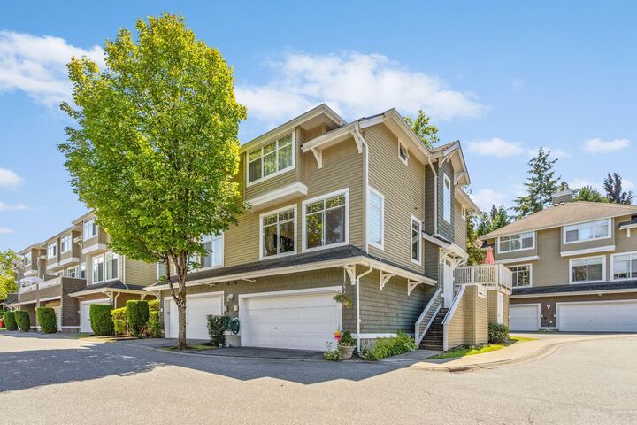 5240 Oakmount Crescent 19 — photo 1