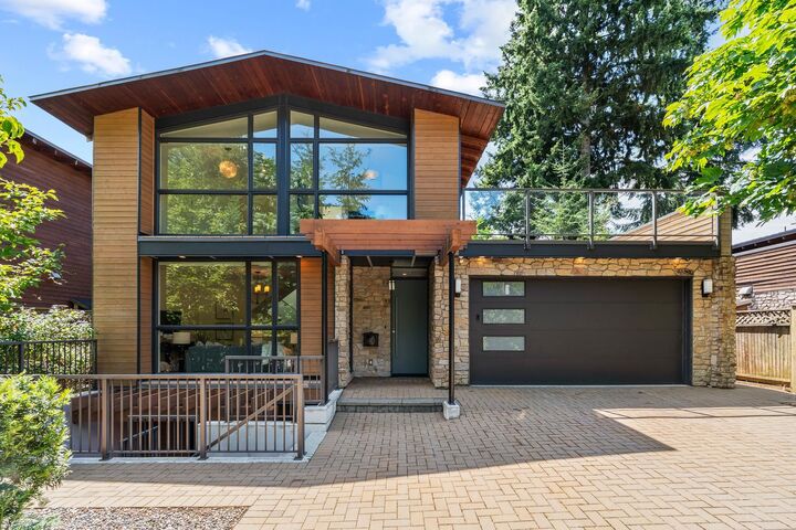 6528 Marine Drive — photo 1