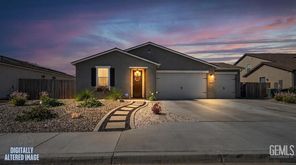 Property Photo: 7717 Ridge Forest Drive CA 93313