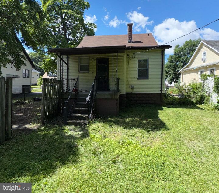 Property Photo:  3032 Fleetwood Avenue  MD 21214 