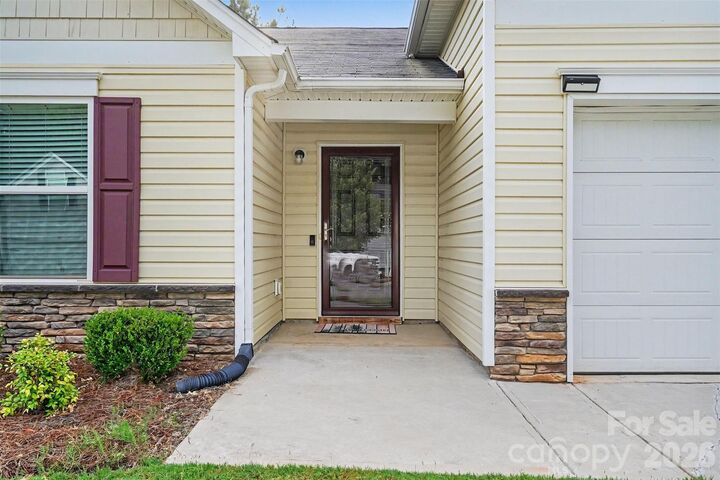 Property Photo:  1170 Amberlight Circle  NC 28144 