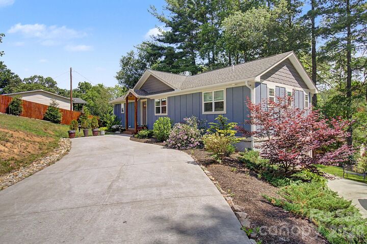 Property Photo:  34 Aster Ridge Drive  NC 28786 