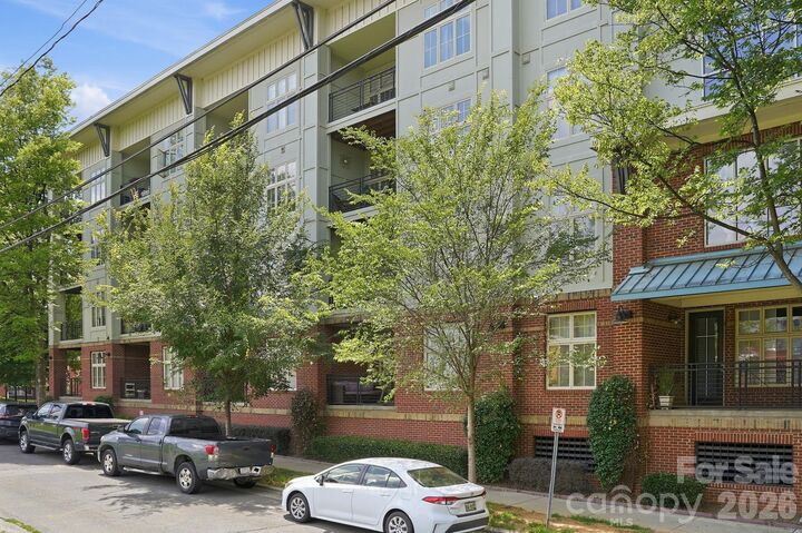 Property Photo: 1101 W 1st Street 418 NC 28202