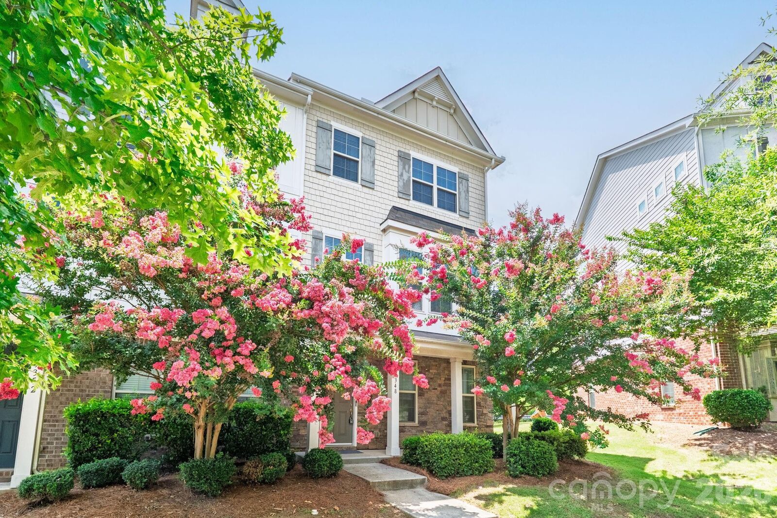 Property Photo: 9348 Ainslie Downs Street NC 28273