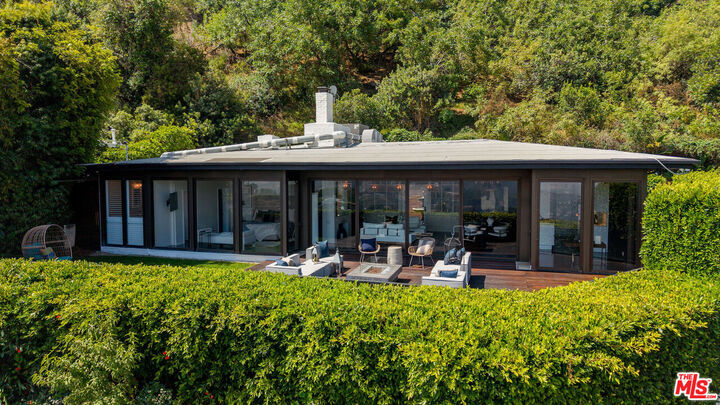 Property Photo:  7318 Pacific View Dr  CA 90068 