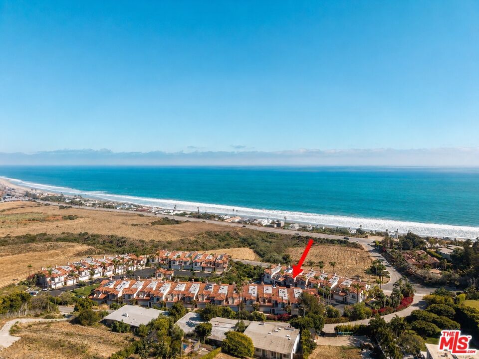Property Photo: 6422 Lunita Rd CA 90265
