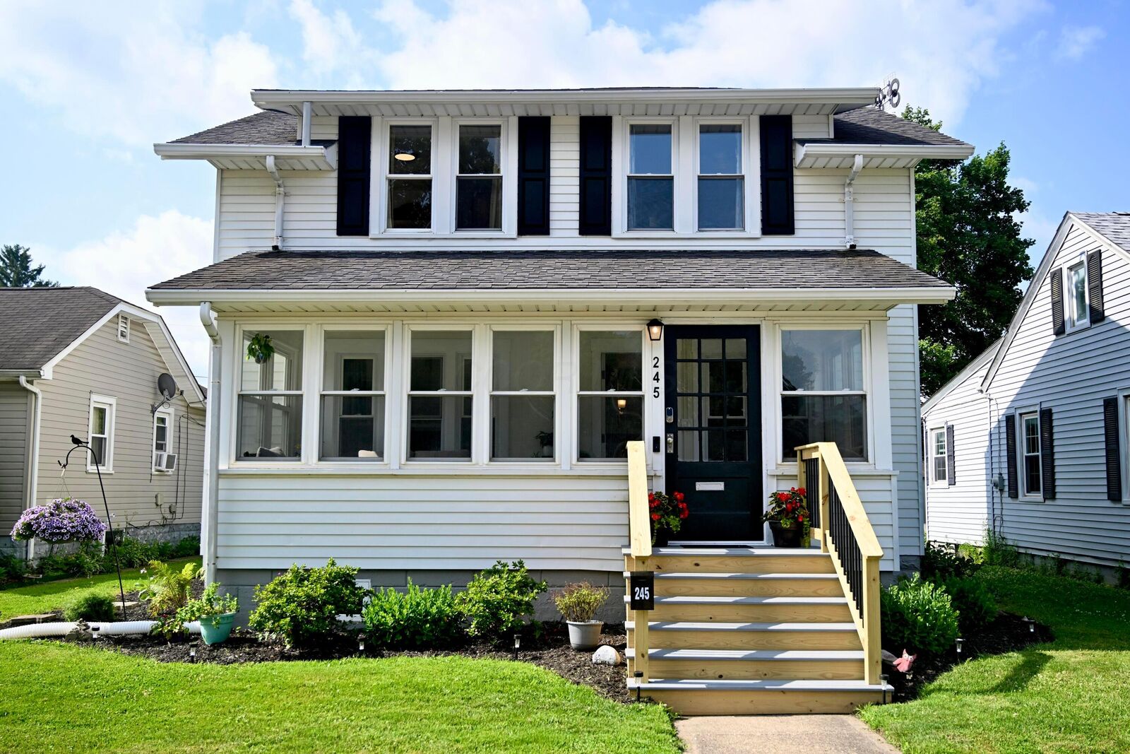 Property Photo: 245 Cambria Street OH 43055