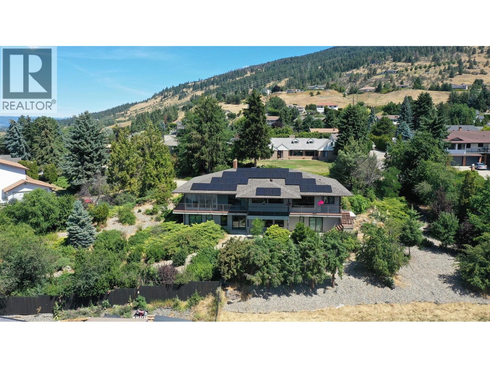 Property Photo: 460 Crestview Drive BC V1B 2X6