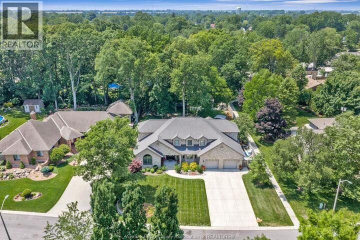 Property Photo:  205 Woodland Drive  ON N0R 1G0 