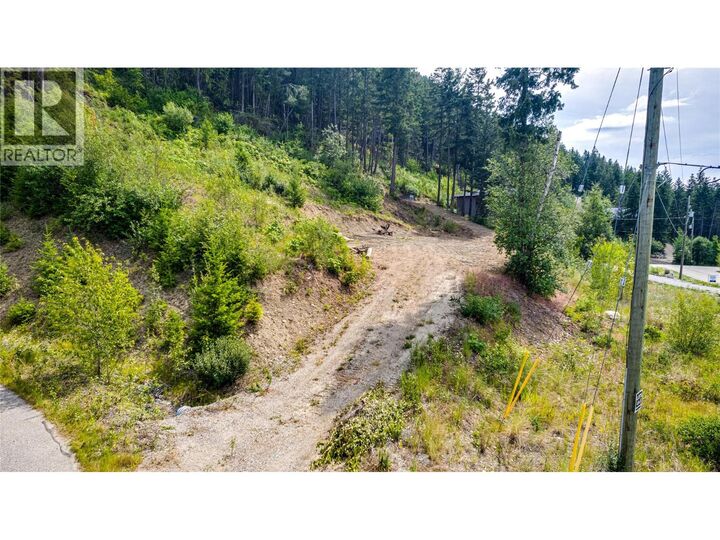 Property Photo: 5720 Hartnell Road 7 BC V1T 4Y5
