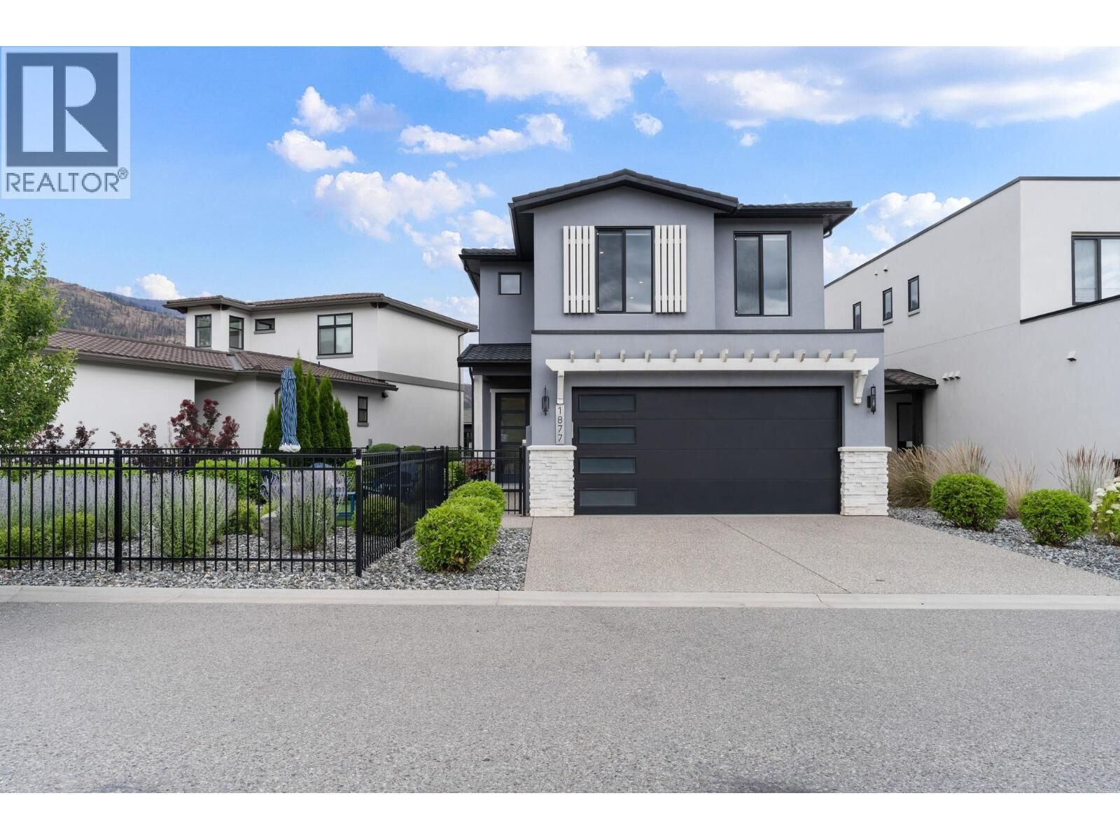 Property Photo:  1877 Viewpoint Crescent  BC V1Z 4E1 