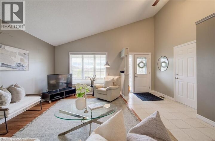 Property Photo:  546 Jerseyville Road West  ON L9G 3L5 