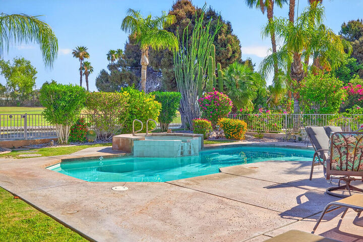 Property Photo: 83 N Kavenish Drive CA 92270