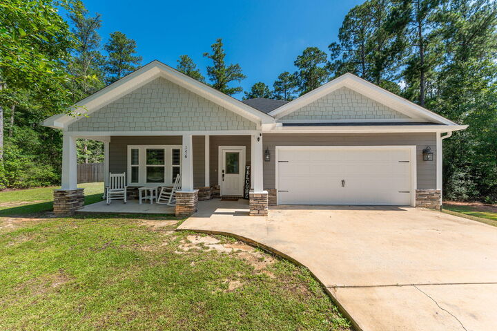 Property Photo: 176 Seneca Trail FL 32536
